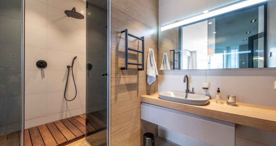 Hera Bathroom